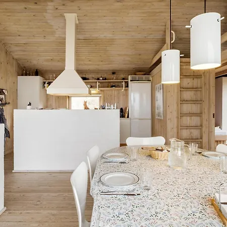 Cozy In With House Sea View Feriehus